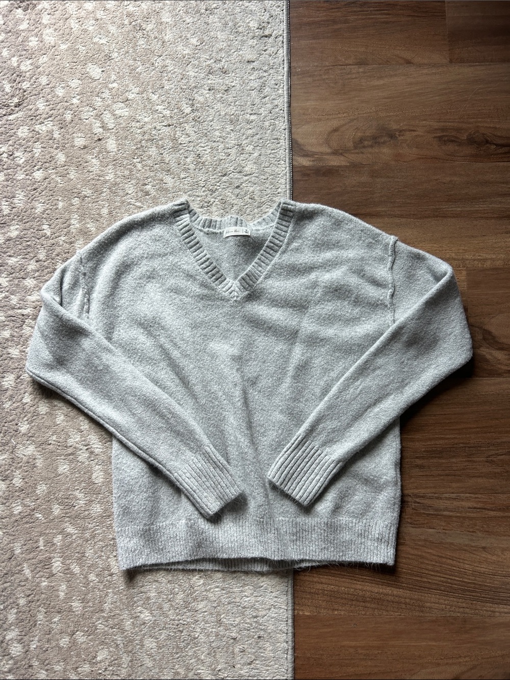V neck sweater